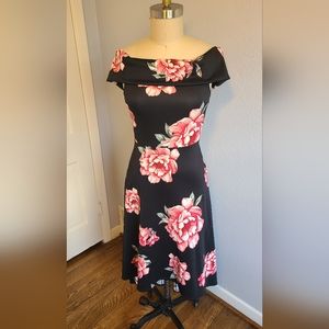 Off shoulder stretch floral dress